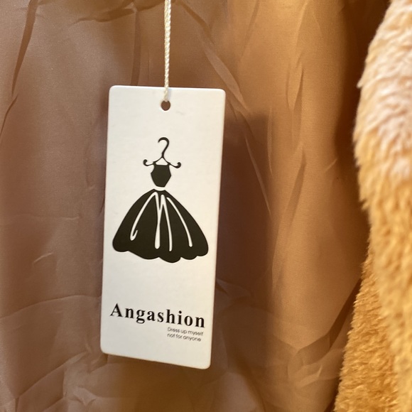 Angashion fuzzy, long coat - Picture 5 of 6